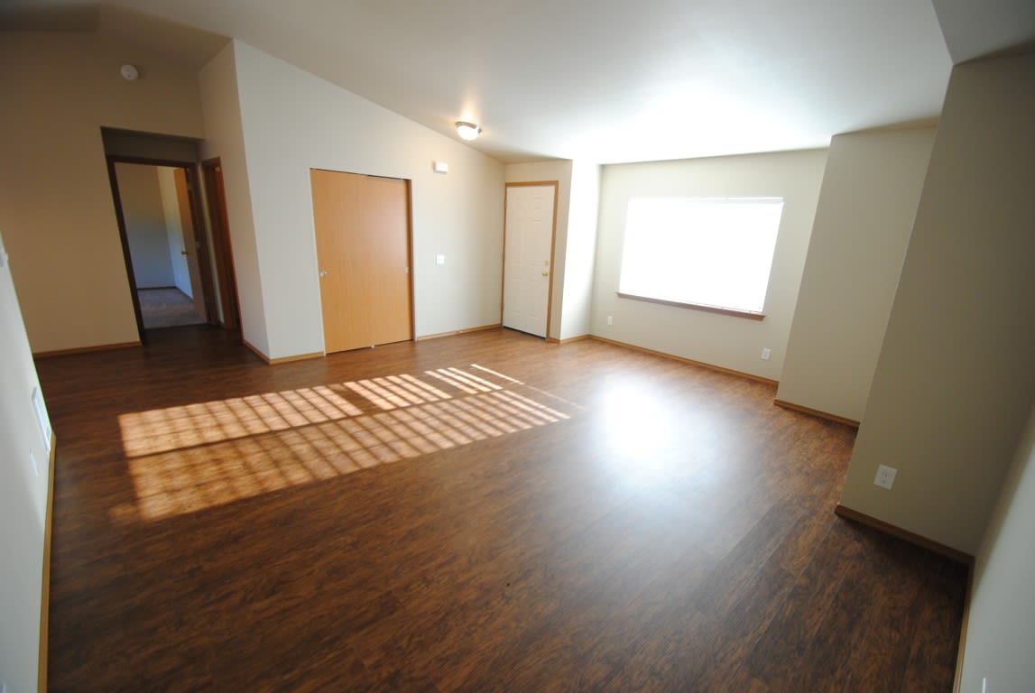 20400 81st Dr NE photo 2