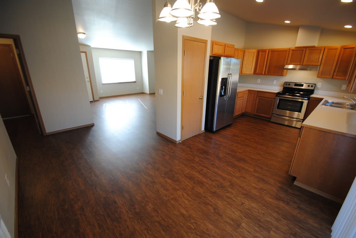 20400 81st Dr NE photo 4