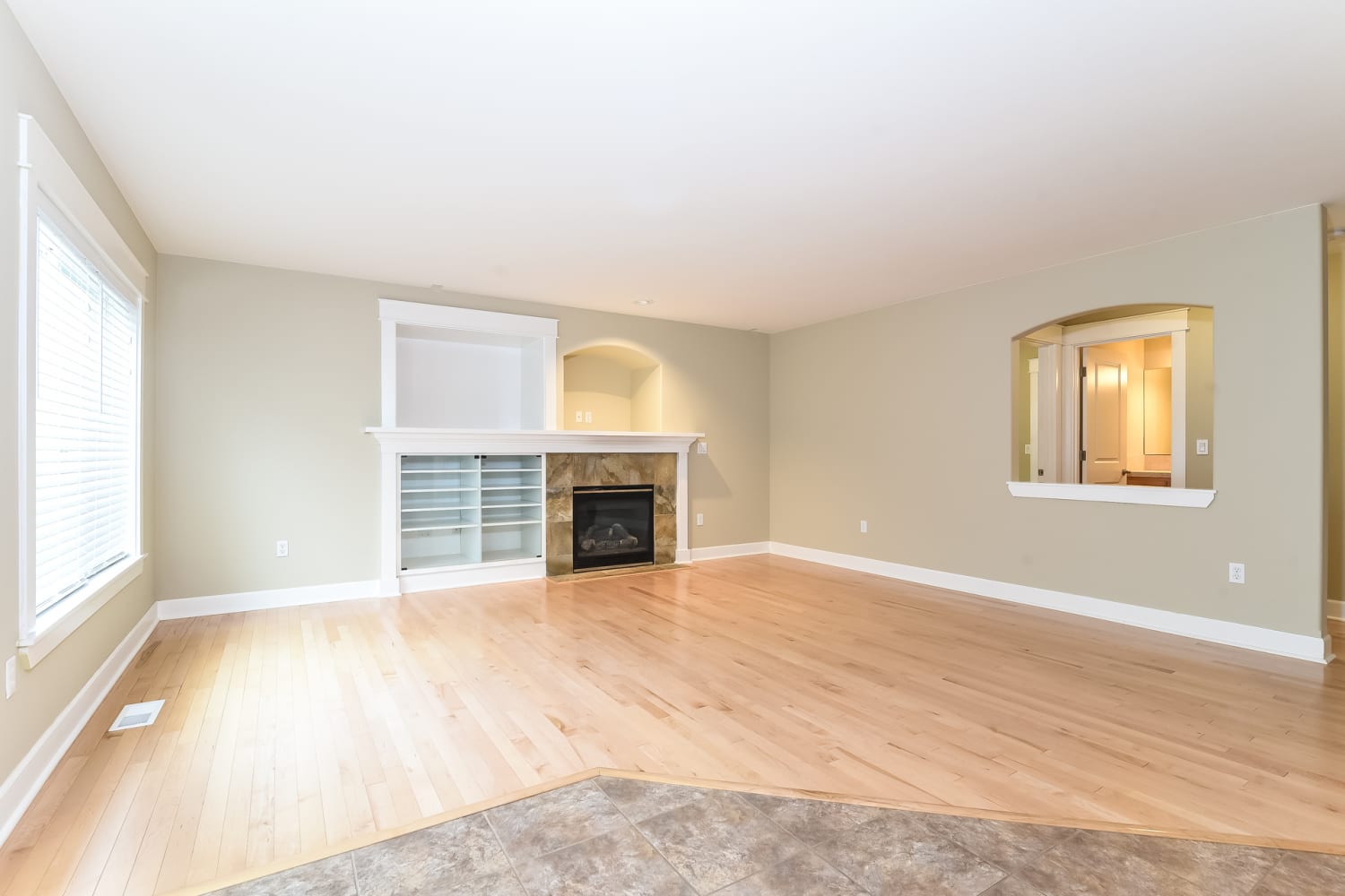 17114 139th Ave E photo 3