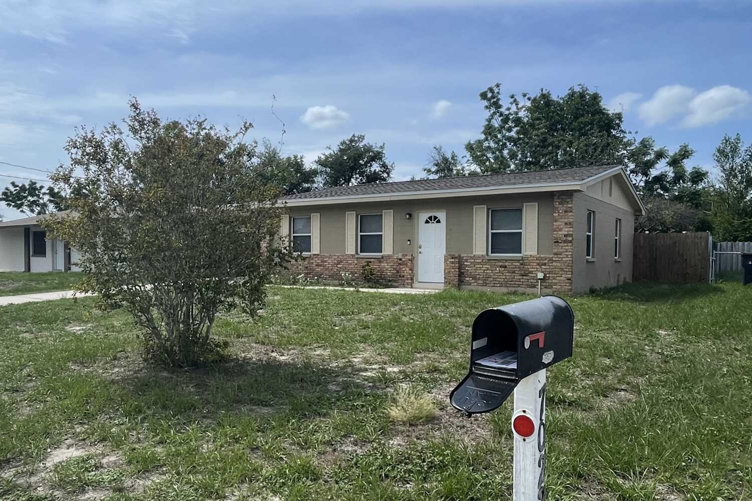 7020 Aspen Ave photo 3
