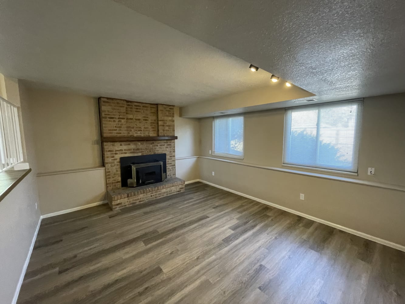 11320 Grape Cir photo 2