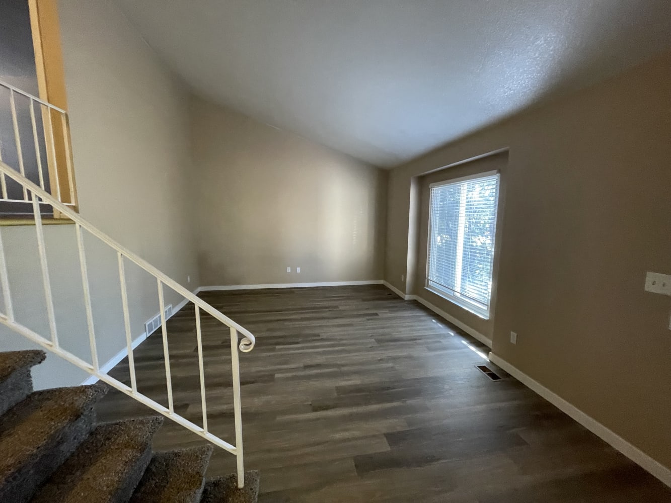 11320 Grape Cir photo 3