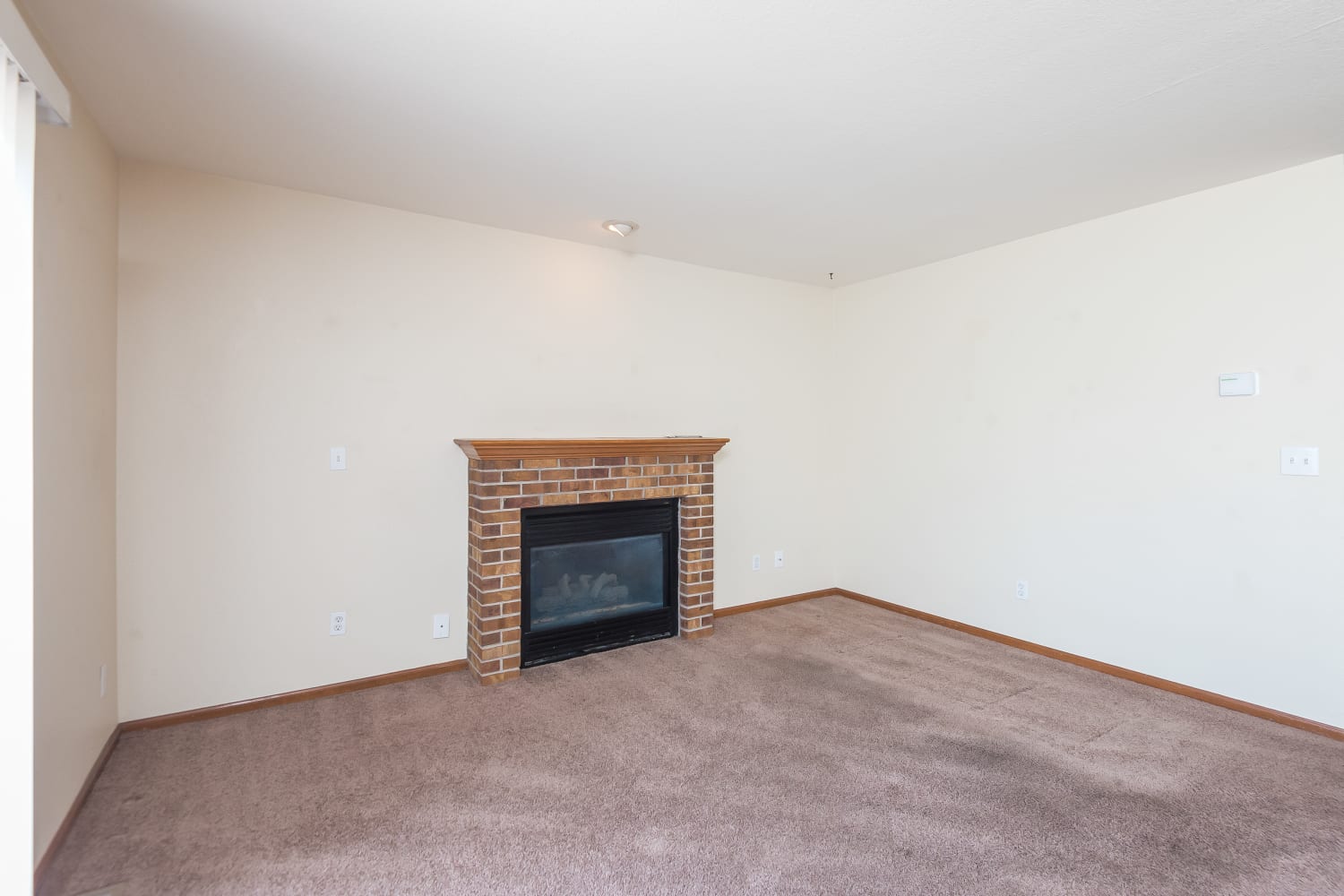 14134 E Florida Pl photo 5