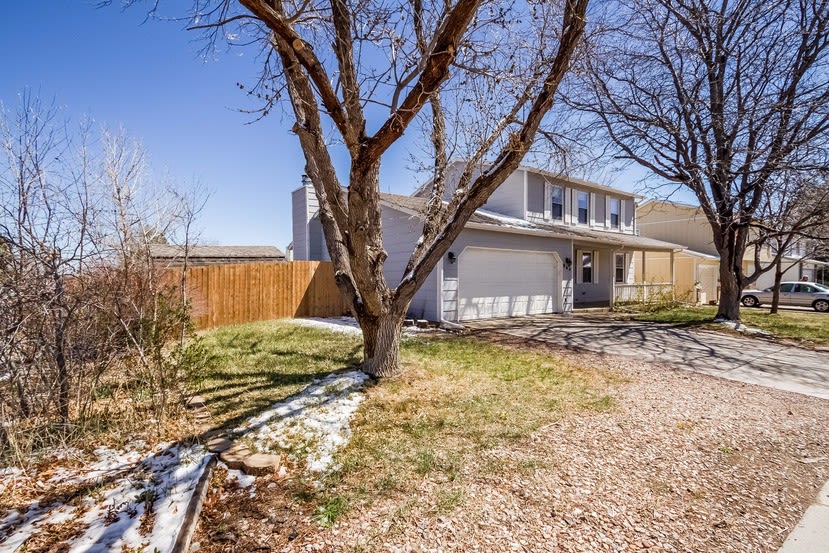964 S Uravan St photo 2