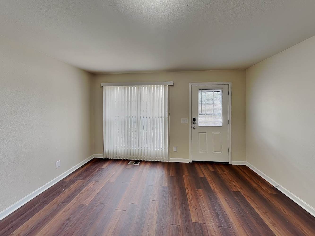 1811 S Quebec Way photo 5