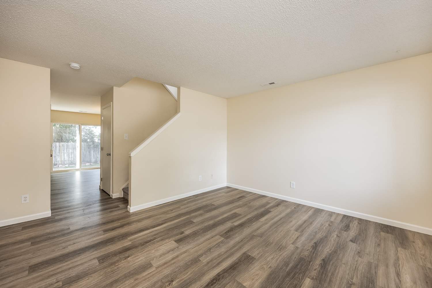 5540 Anna Lee Way photo 4