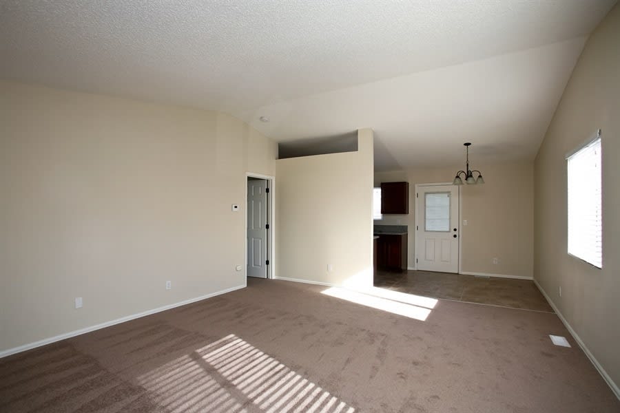 616 Rye Ridge Rd photo 3