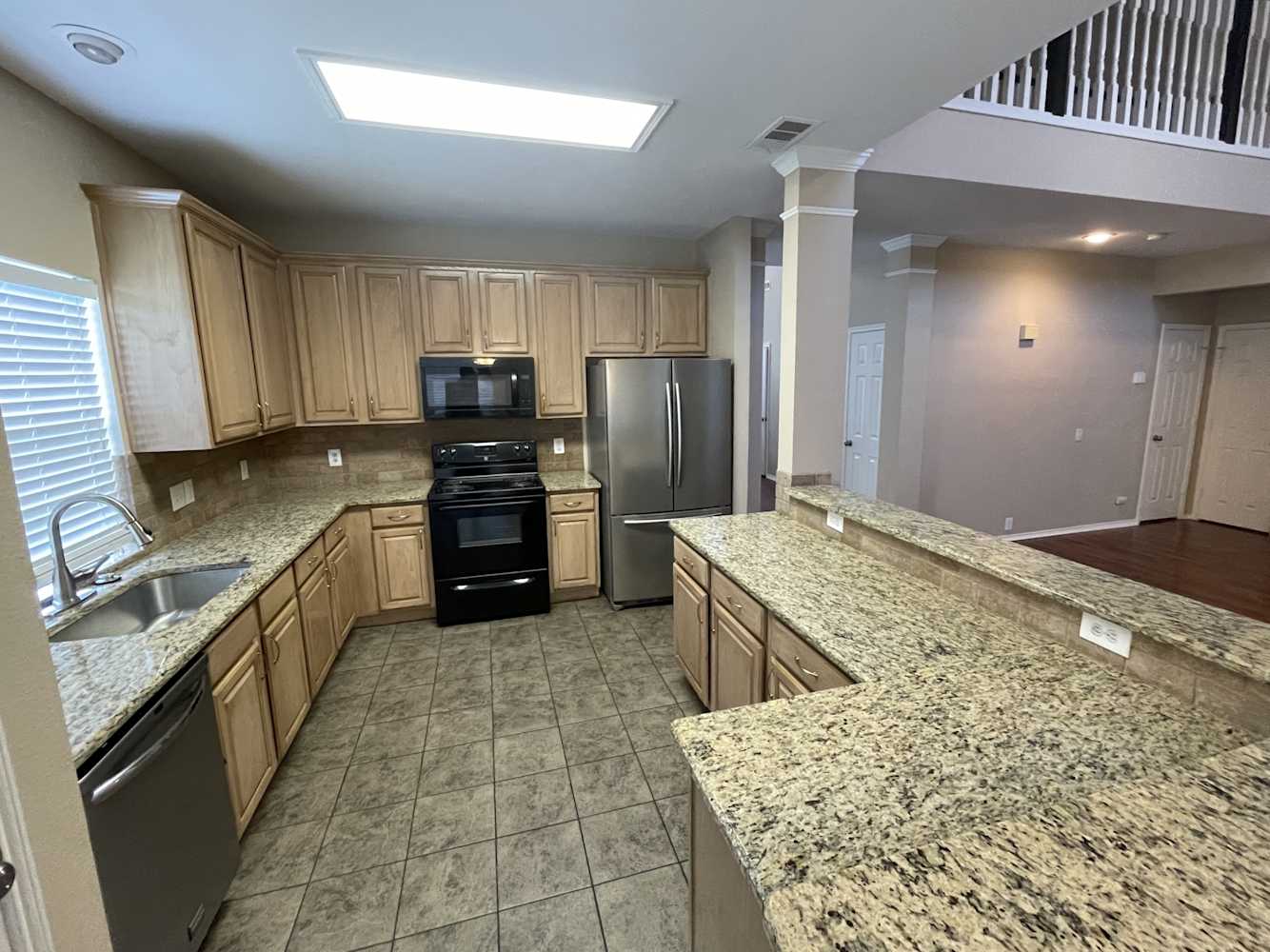 713 Saint Matthew Dr photo 3