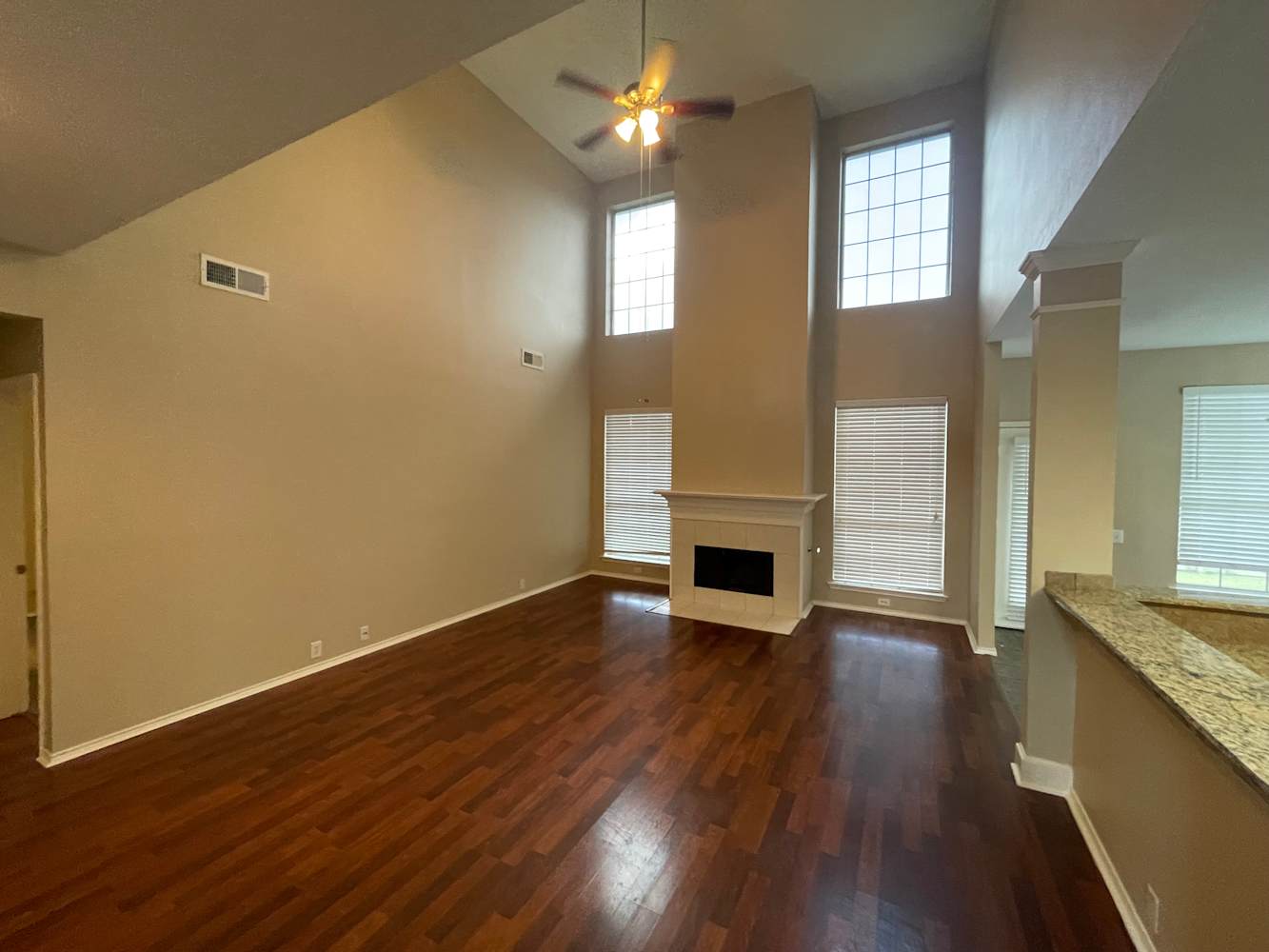 713 Saint Matthew Dr photo 2