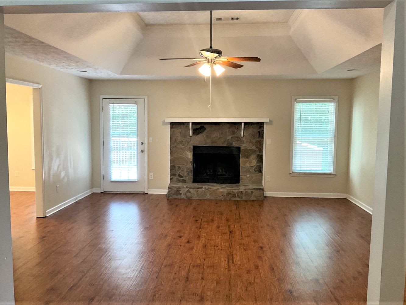 730 Wilkes Dr photo 3
