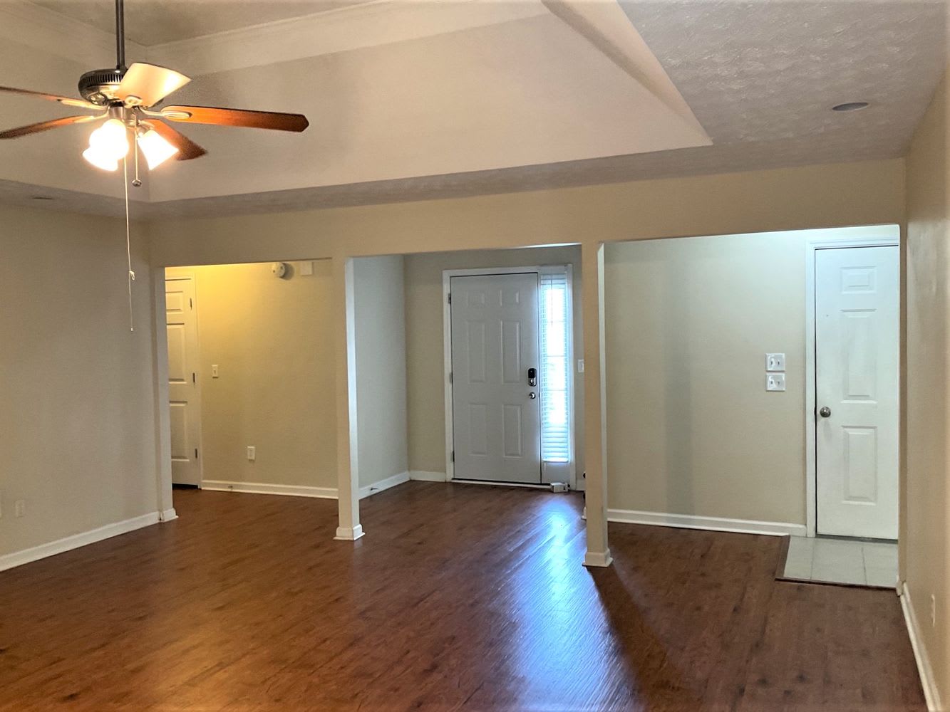 730 Wilkes Dr photo 2