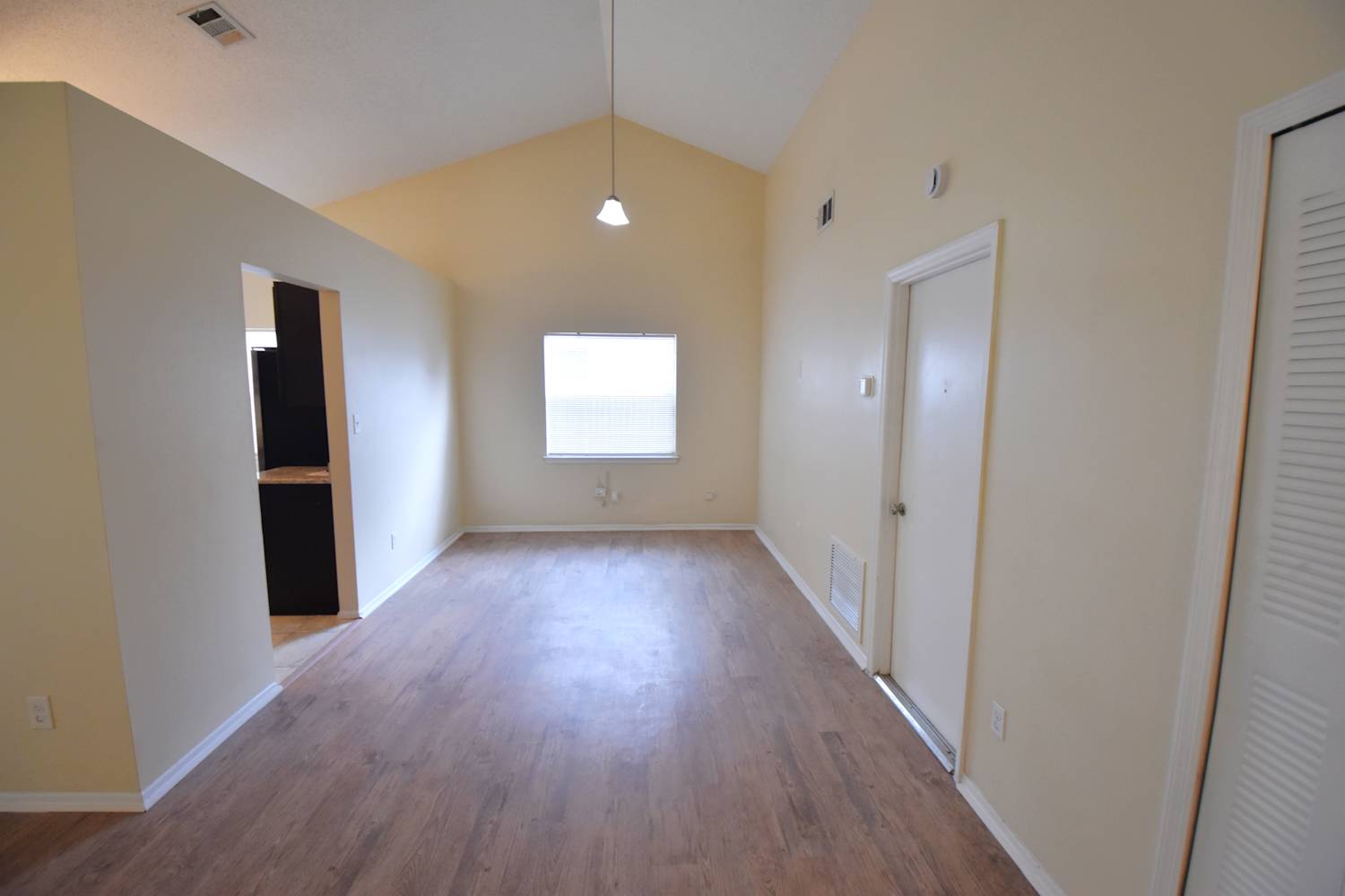 7341 Crooked Lake Cir photo 2
