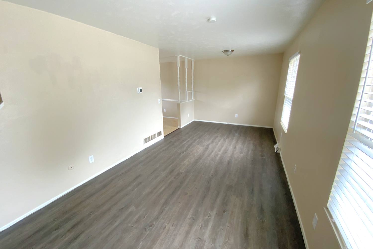 10744 Moore Cir photo 3