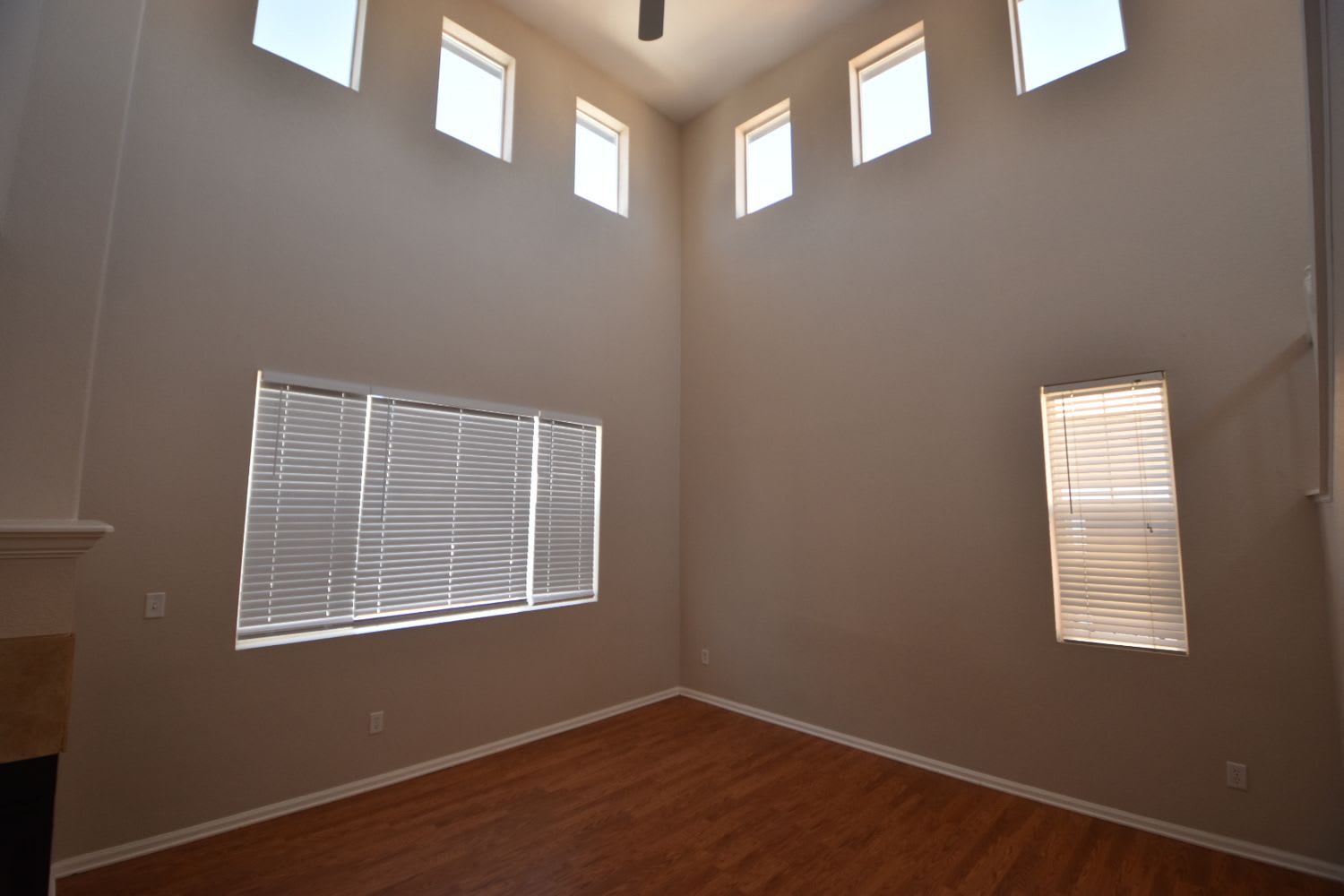 4237 Bountiful Cir photo 2
