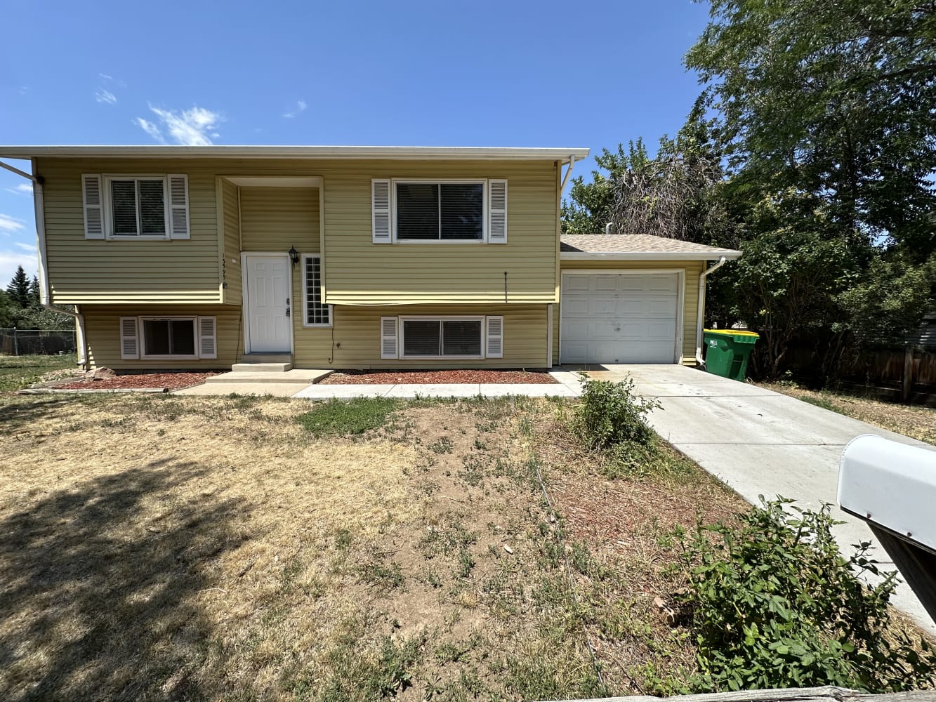 13595 Green Ct photo 2