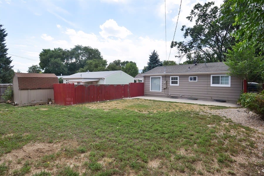 1351 Oswego St photo 5