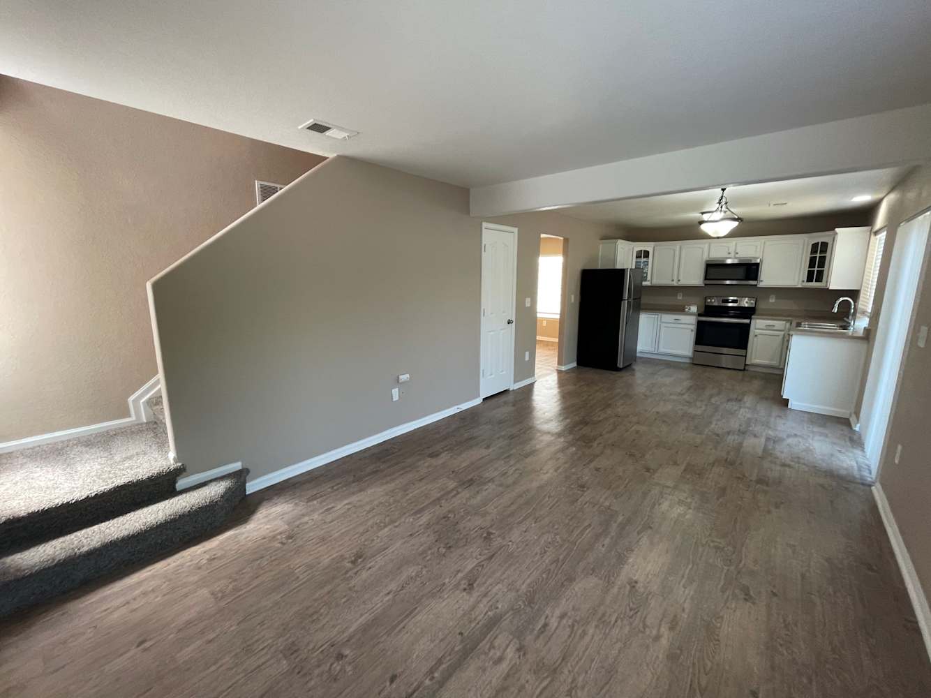 2302 Quartz St photo 4