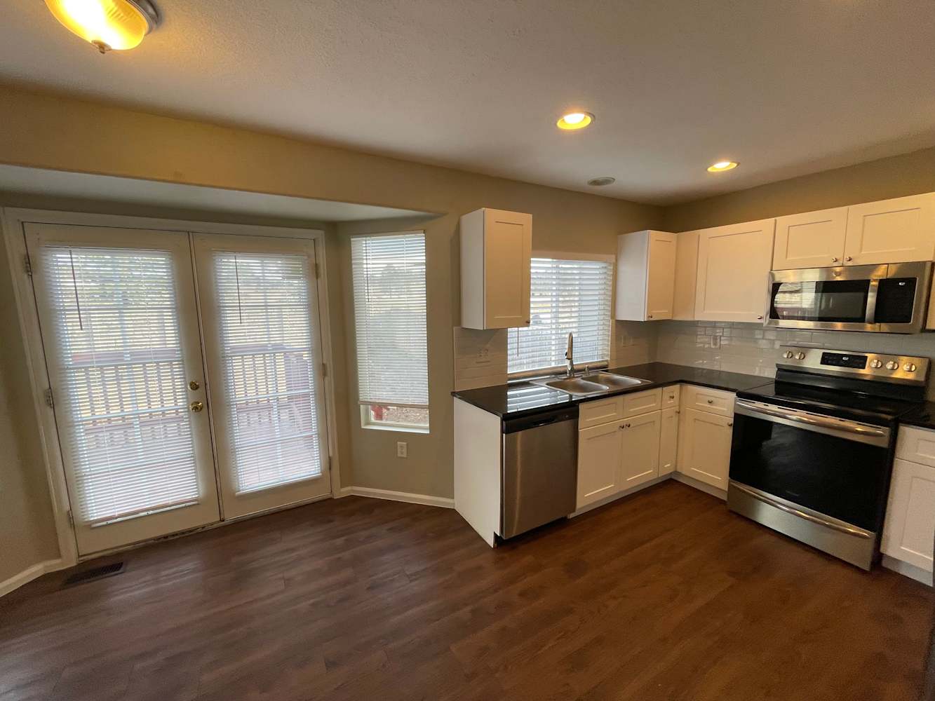 5403 Ben Park Cir photo 3