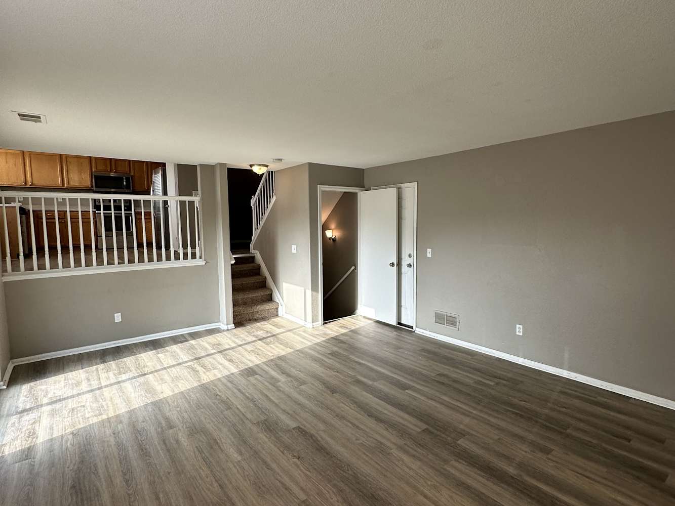 11053 Pheasant Ct photo 3