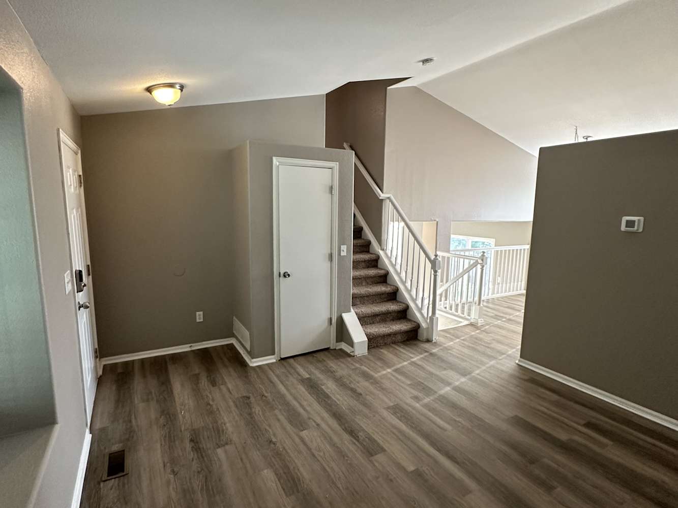11053 Pheasant Ct photo 2