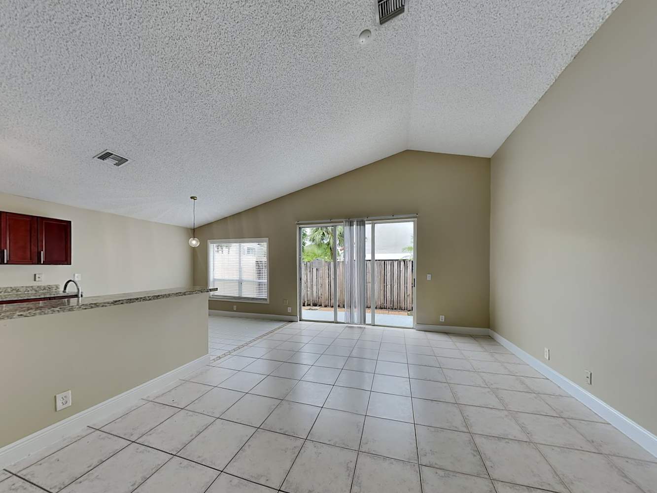 7735 NW 63rd Way photo 5