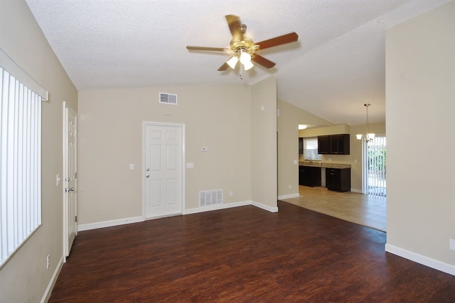 7823 Bitternut Ct photo 4