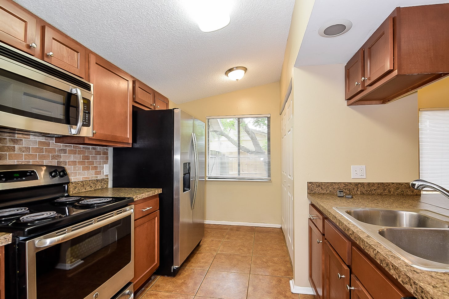 7907 Osteen Rd photo 4