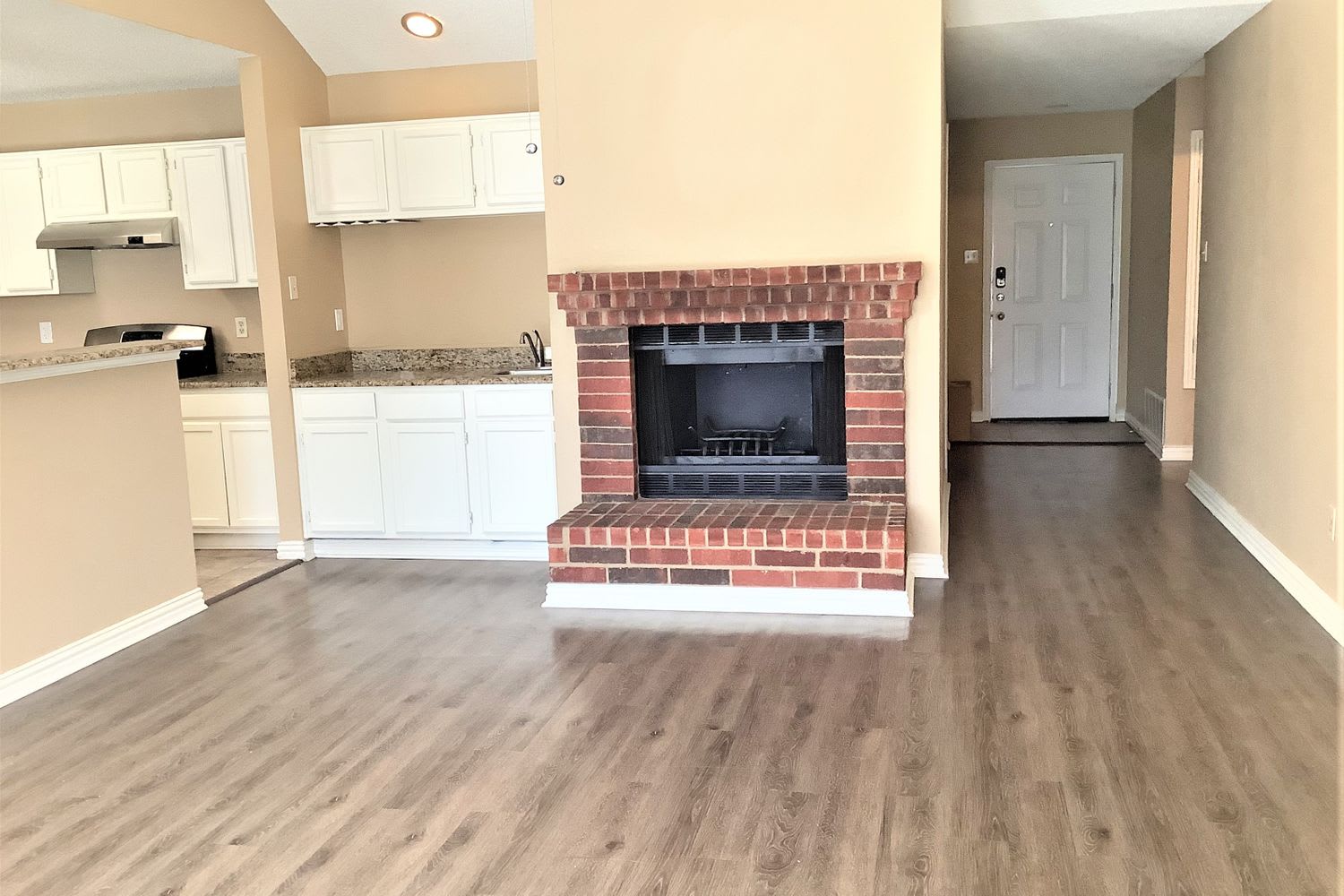 4965 Briar Oaks Ln photo 3