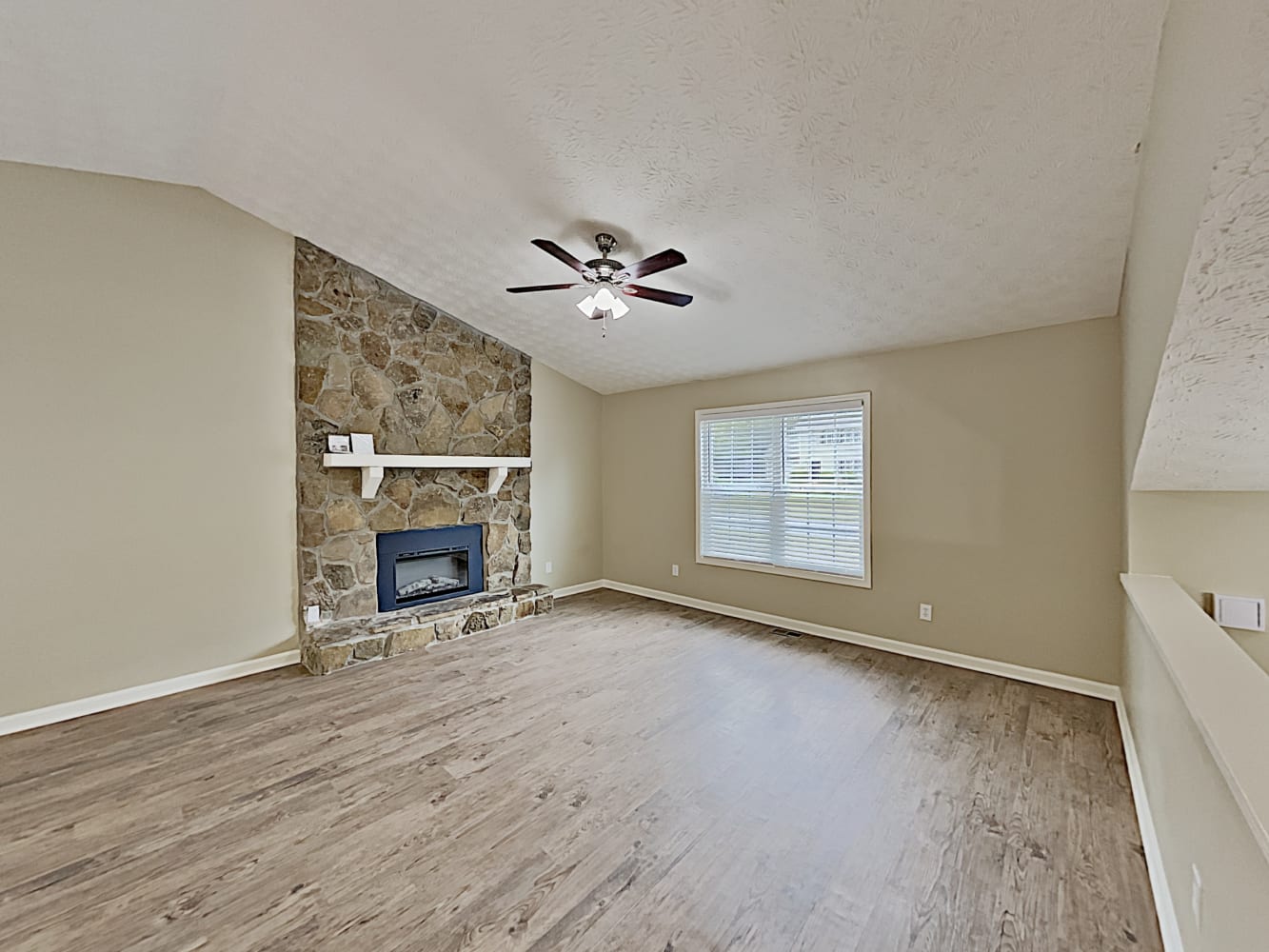 2799 Pine Meadow Dr photo 5