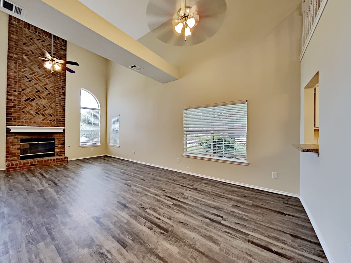8013 Yacht Club Dr photo 5