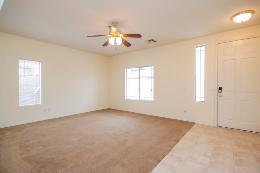 2713 E La Costa Dr photo 2