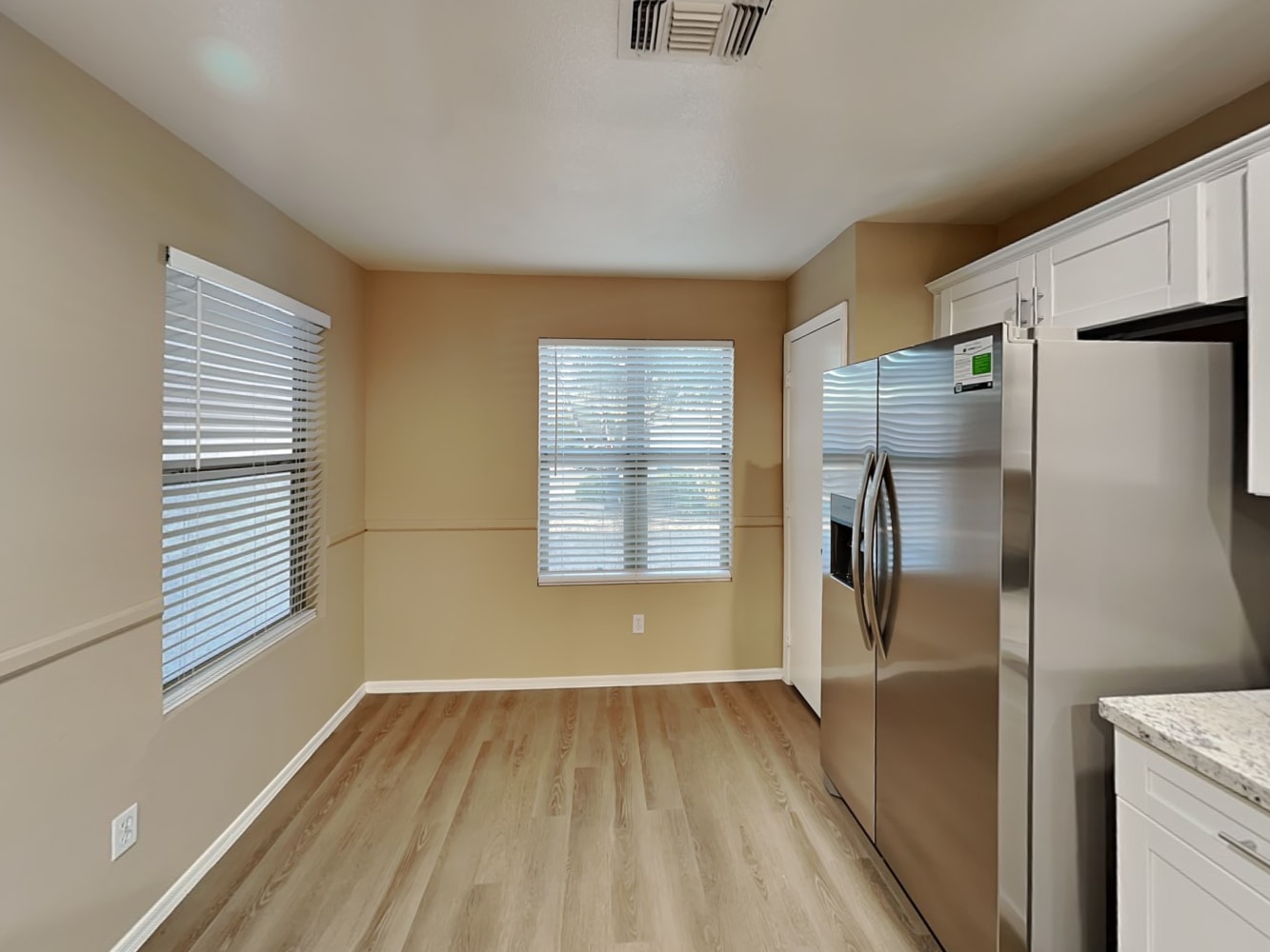11333 E Elena Ave photo 5