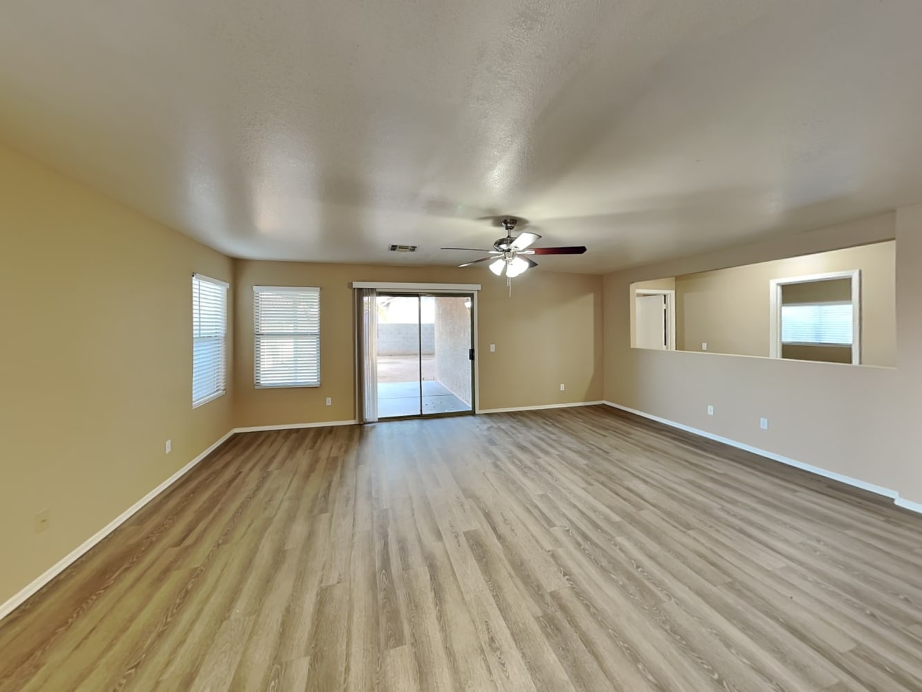 11333 E Elena Ave photo 3