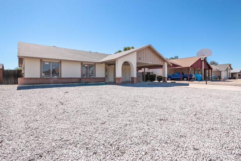 3943 W Windrose Dr photo 2