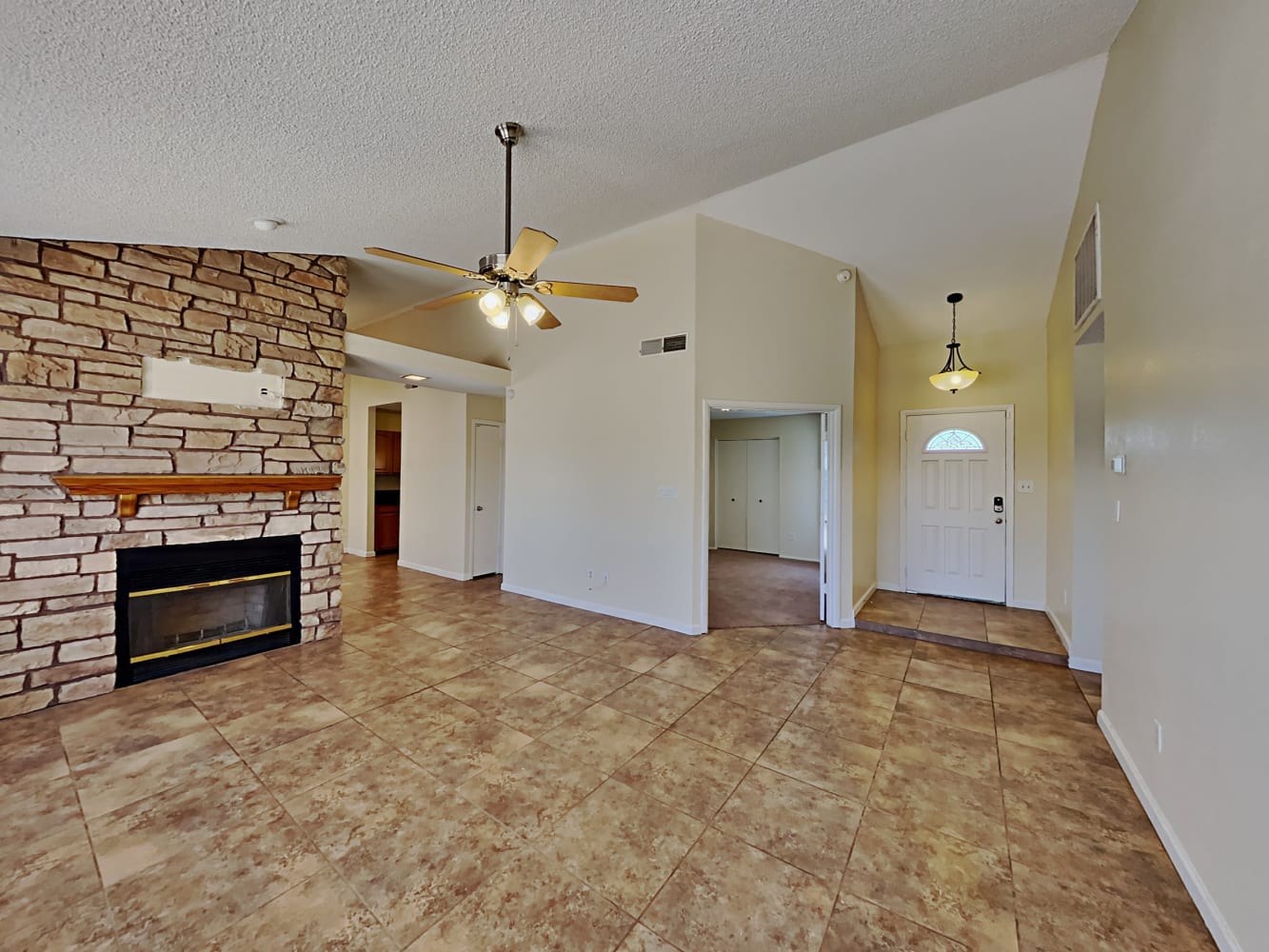 2500 N Cholla St photo 4