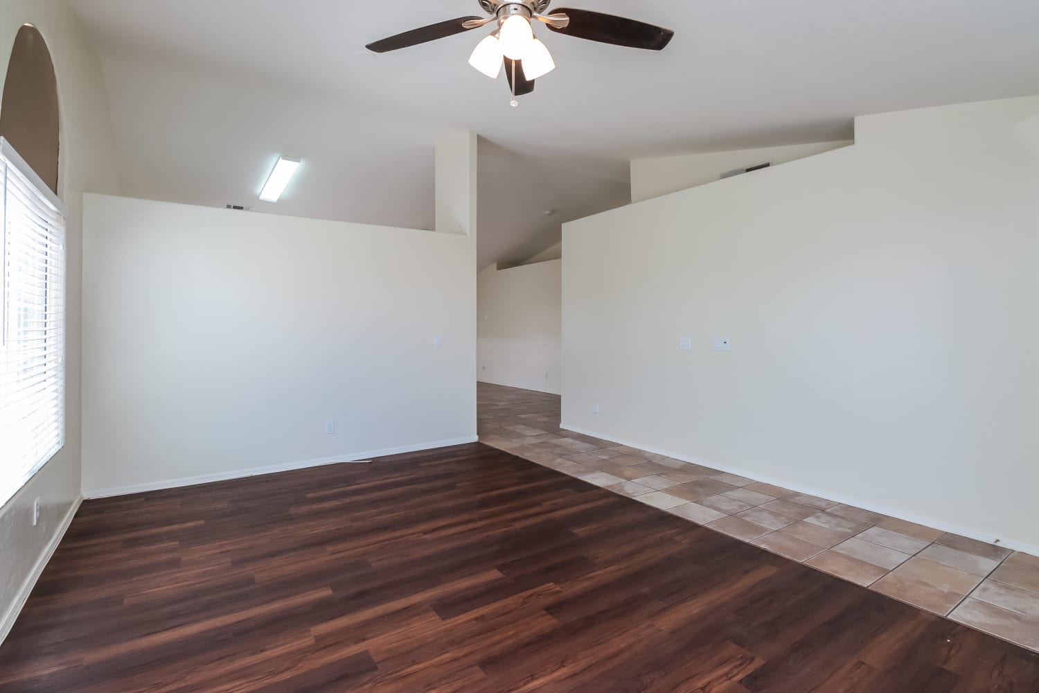 11337 E Roscoe Ave photo 4