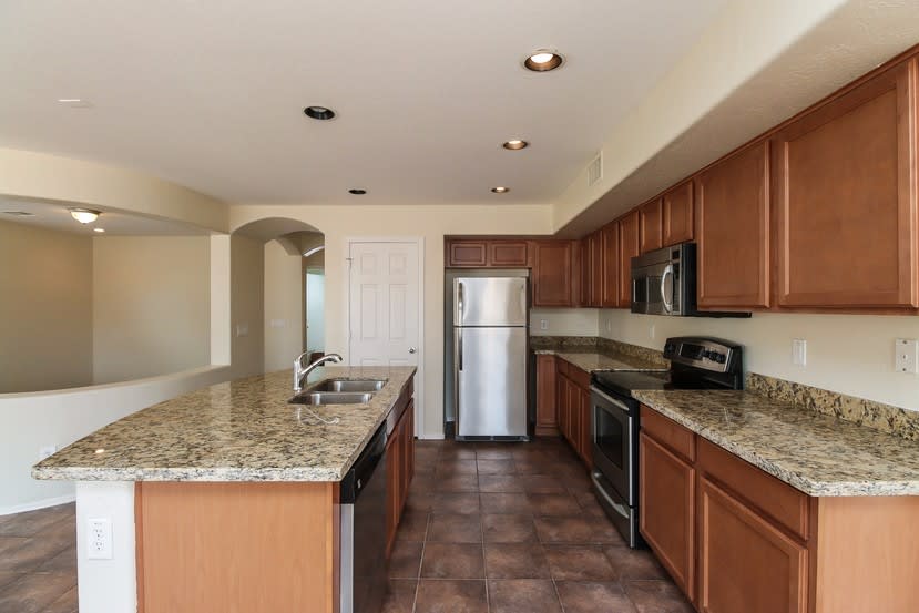 2453 W Mericrest Way photo 5