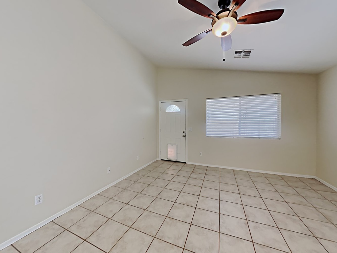 12809 W Edgemont Ave photo 3