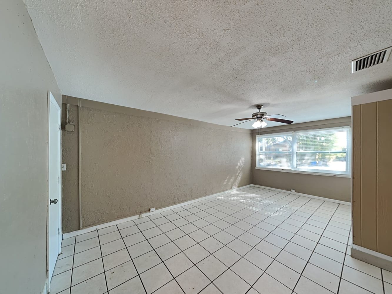 8086 52nd Ln N photo 4