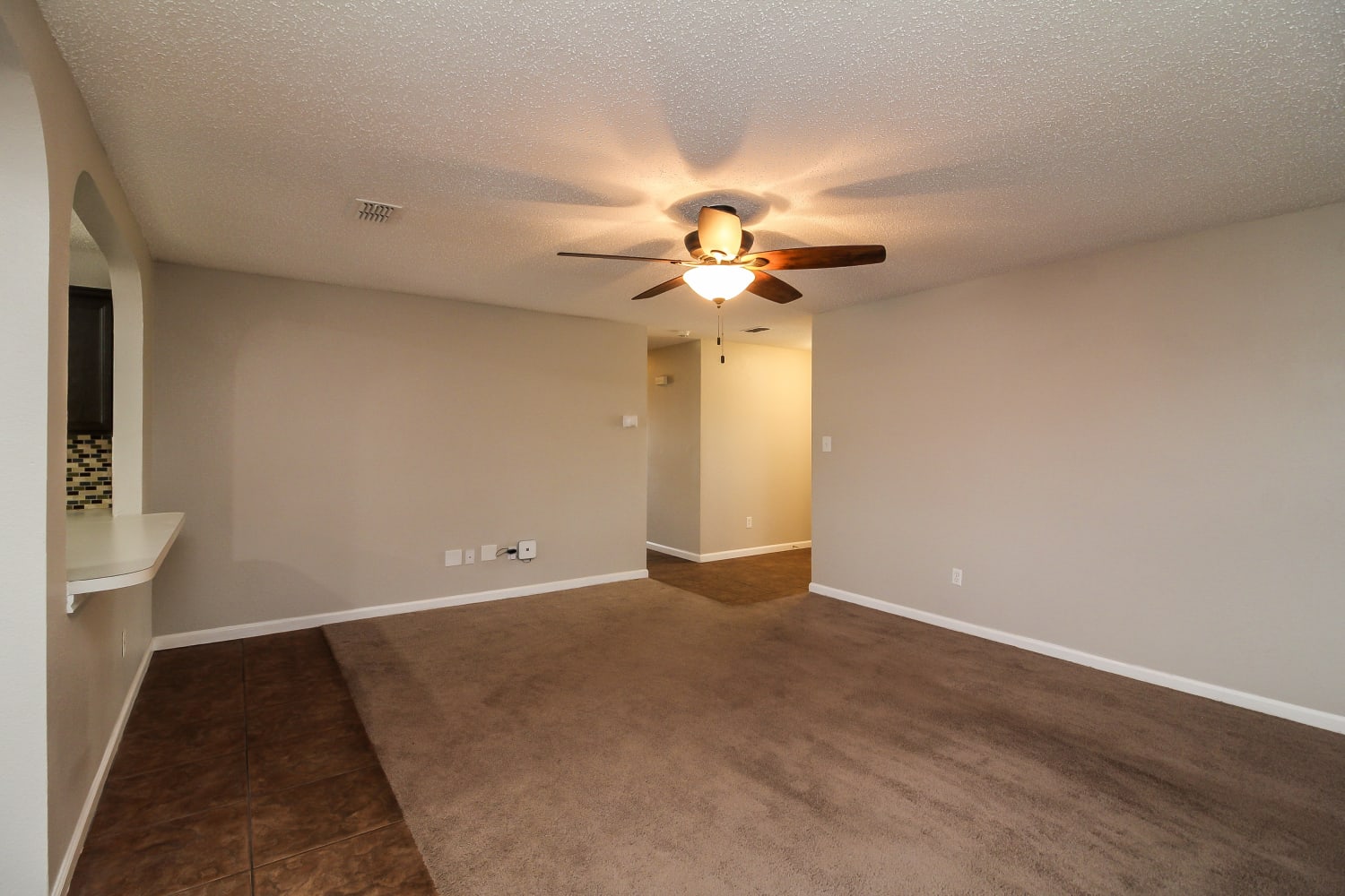 2807 Custer Dr photo 5