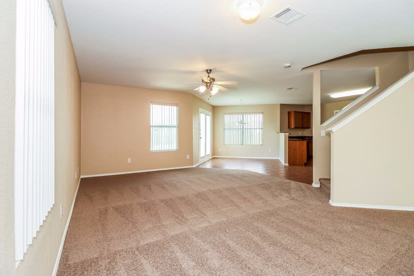 8139 Mossberg Dr photo 5