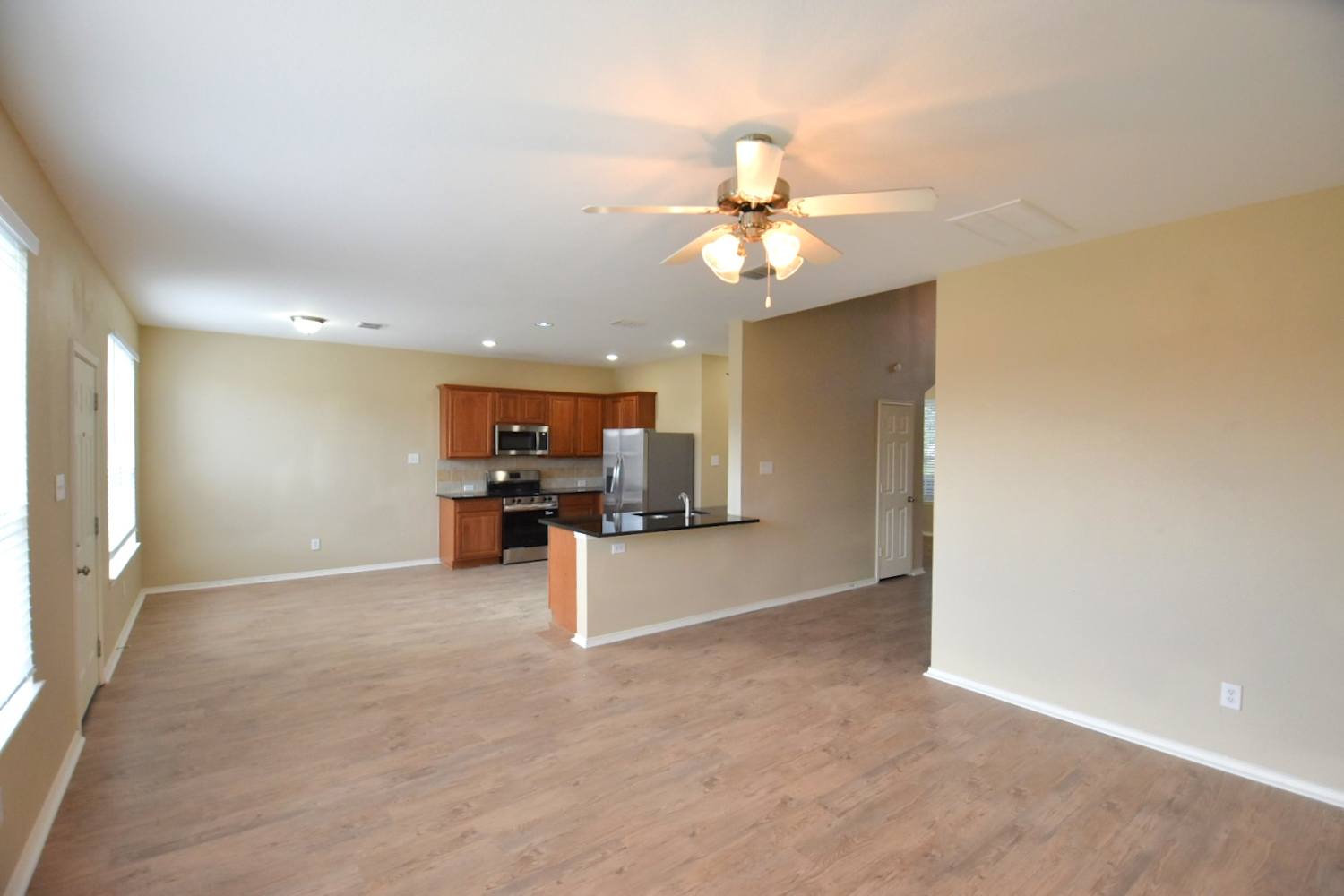1141 Mourning Dove Dr photo 3