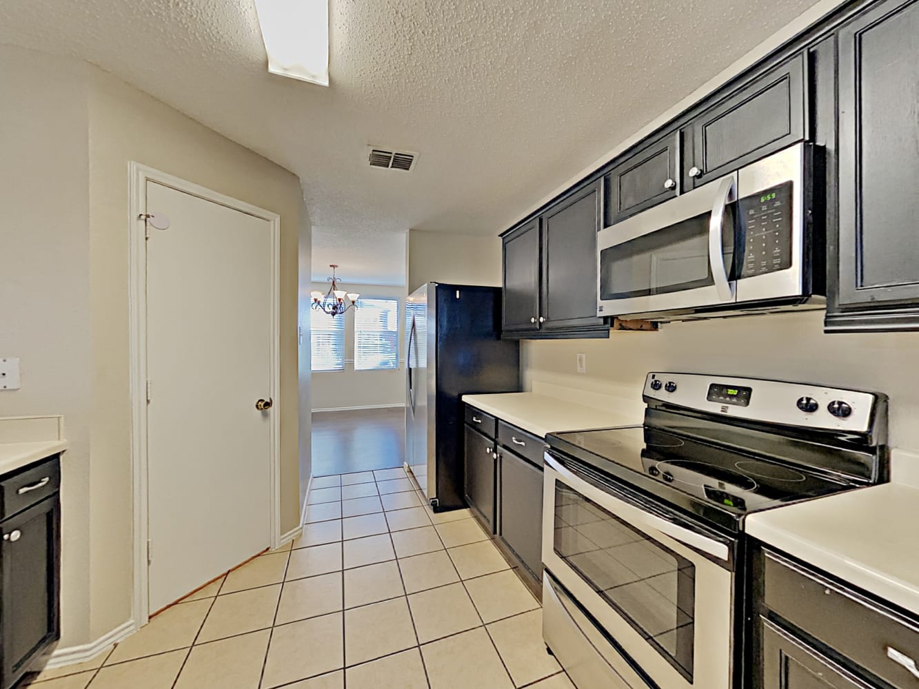 1512 Windy Meadows Dr photo 5