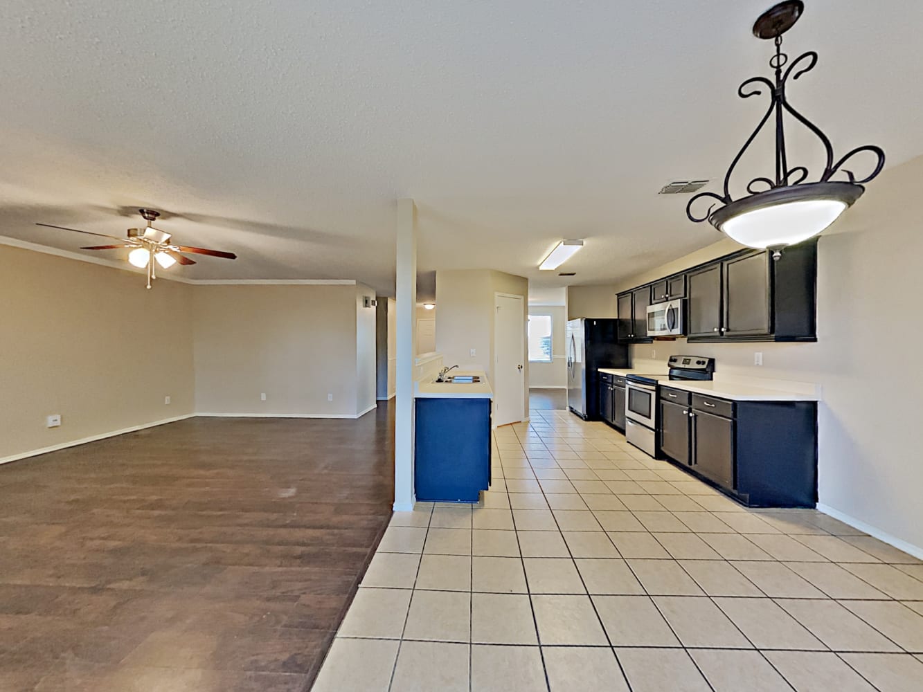 1512 Windy Meadows Dr photo 4