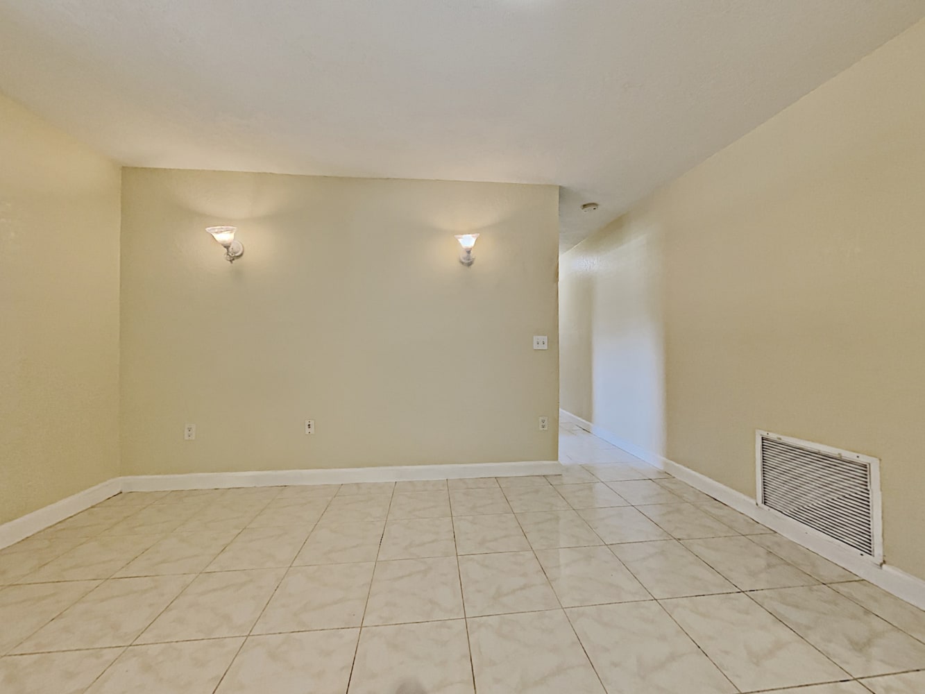 8145 Troxler Dr photo 5