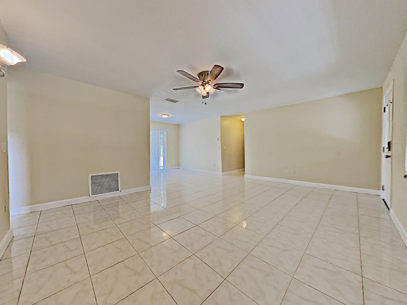 8145 Troxler Dr photo 4