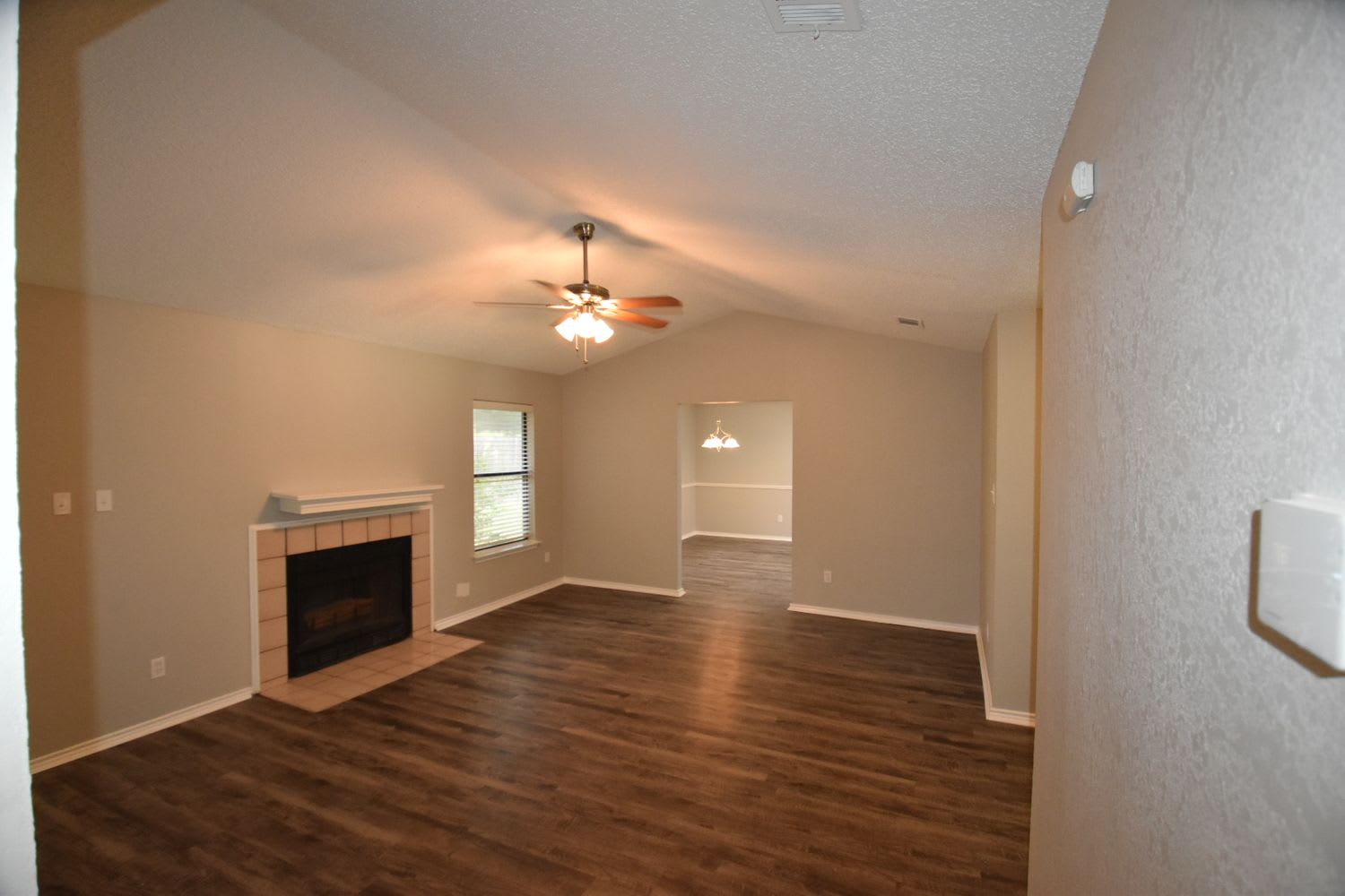 8209 Lesley Ln photo 3