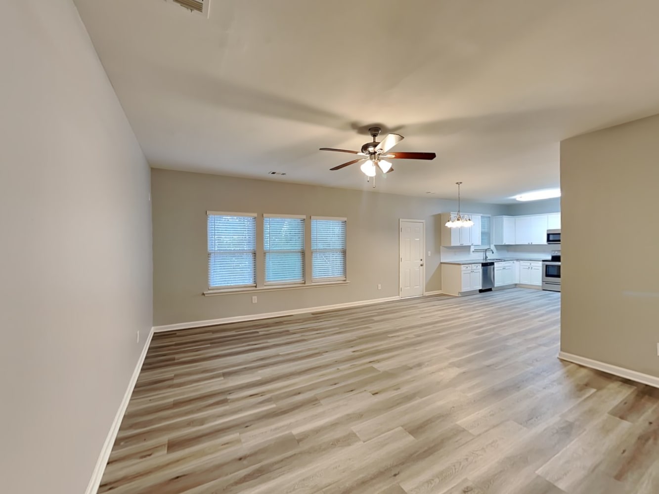 84 Black Diamond Dr photo 5