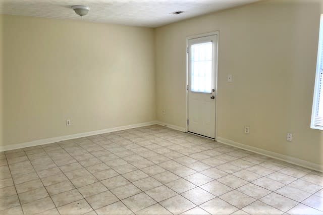 8514 Westchester Dr photo 5