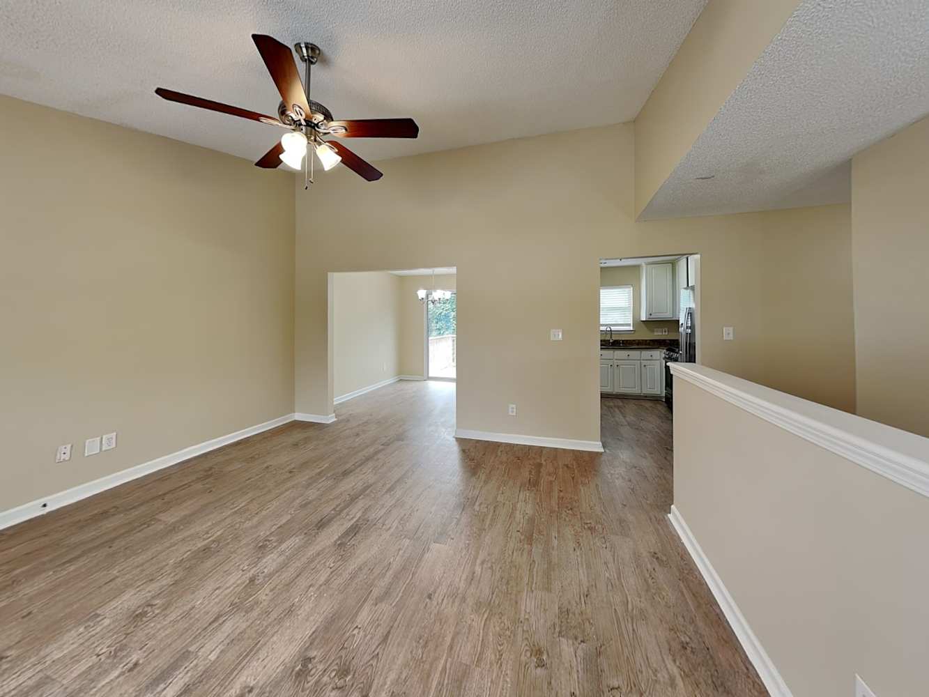 869 Tramore Dr photo 5